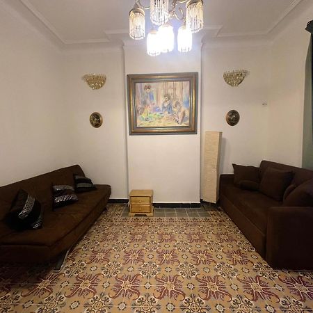 Appartement Dans Immeuble Haussmanien الجزائر العاصمة المظهر الخارجي الصورة