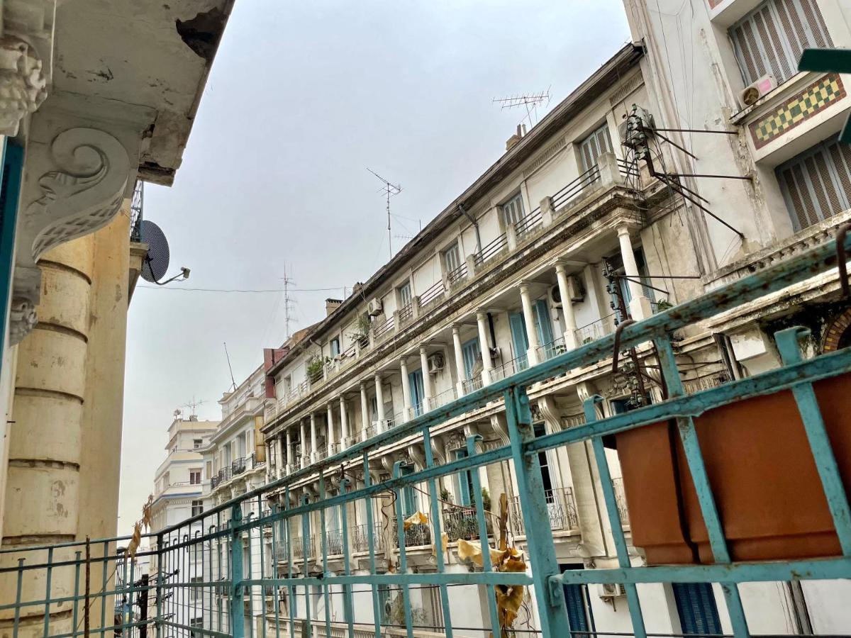 Appartement Dans Immeuble Haussmanien الجزائر العاصمة المظهر الخارجي الصورة