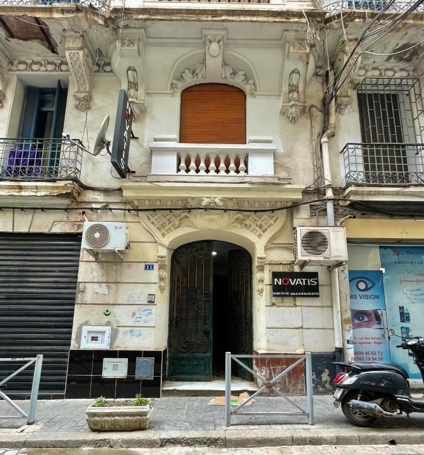 Appartement Dans Immeuble Haussmanien الجزائر العاصمة المظهر الخارجي الصورة