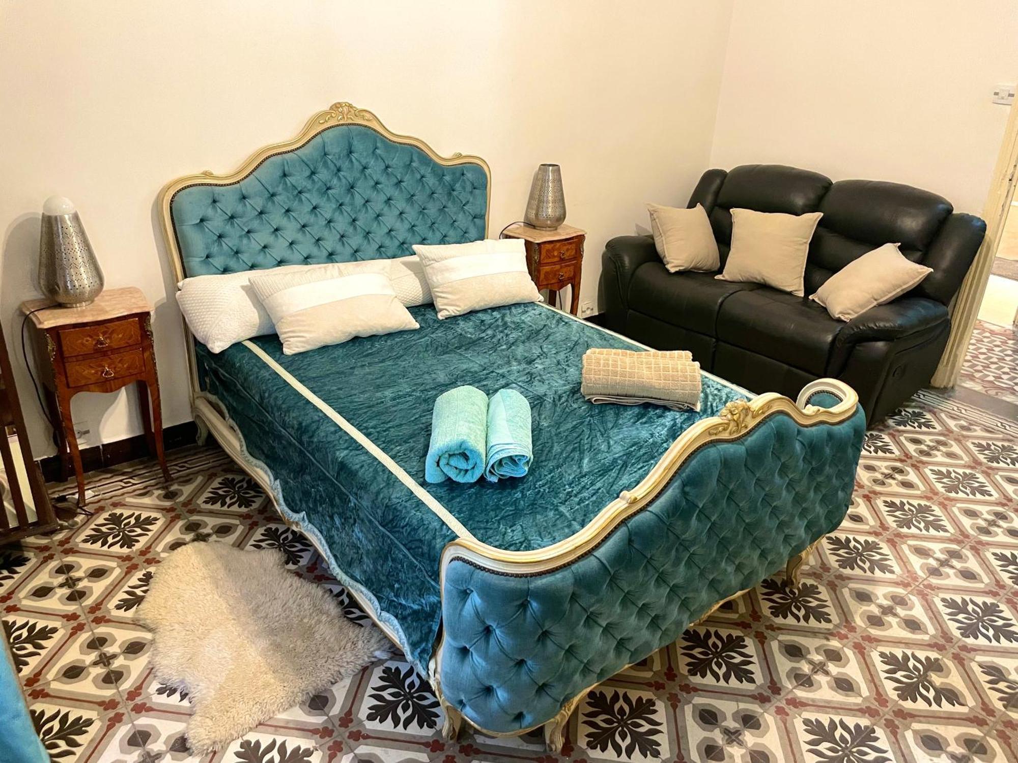 Appartement Dans Immeuble Haussmanien الجزائر العاصمة المظهر الخارجي الصورة
